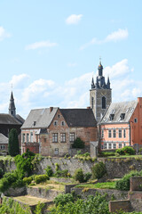 Fototapeta premium Belgique Wallonie Thuin Beffroi monument jardins suspendus