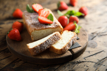 Angel cake with fresh strawberry