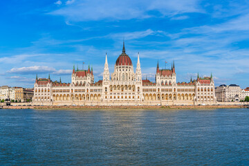 Fototapeta premium Budapest, Hungary: The Hungarian Parliament Building, seat of the National Assembly of Hungary on the Danube river waterfront