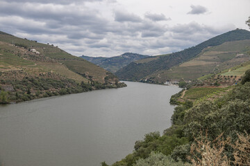 Obraz na płótnie Canvas Vista do Vale do Douro em Pinhão Portugal