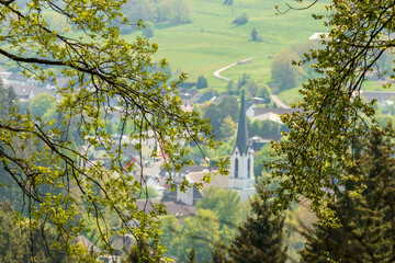 Blick auf Hellenthal im Sommer

