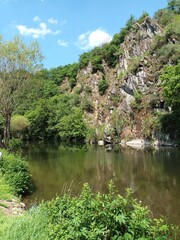 Blick auf den Fluss Sauer in der Nähe von Dirbach in der Gemeinde Bourscheid im Norden von...