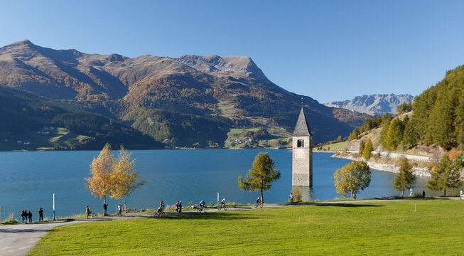 Radfahren am Reschensee