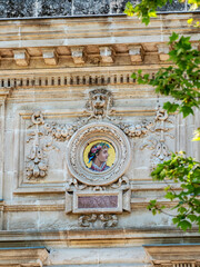 Décoration architecture façade ancienne.