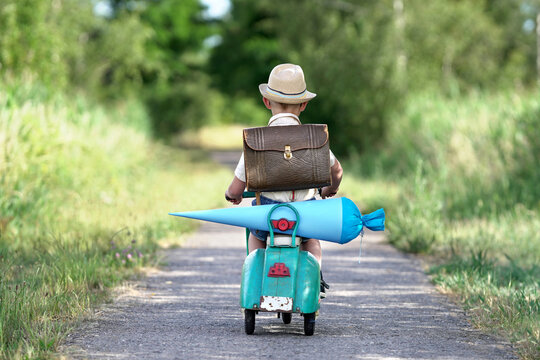 die Schule beginnt, Einschulung