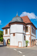 Fototapeta na wymiar Historisches Rathaus in Weyher. Region Pfalz im Bundesland Rheinland-Pfalz in Deutschland