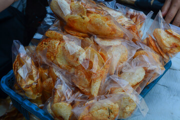 Obraz na płótnie Canvas Simple snack of cassava chips.