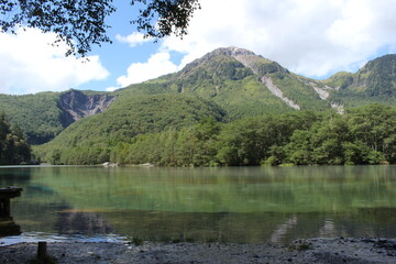 大正池と焼岳