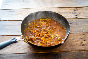 白菜と豚肉の無水カレー作り