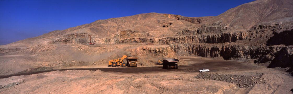 copper mining in the andes chile