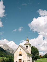 Fototapeta na wymiar Church in the Dolomites