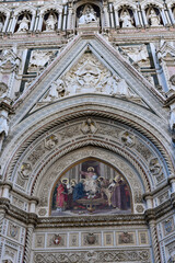 Fototapeta na wymiar Florence, Italy - 21 Nov, 2022: Exterior views of Florence Cathedral in Piazza del Duomo