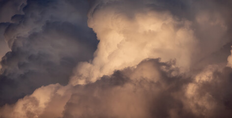 Fototapeta na wymiar Dramatic Cloudy Sky at Sunset. Nature Background.