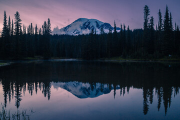 Fototapeta na wymiar Mount Rainier (2)
