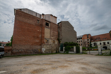 Lost in Time: The Abandoned Red Theater of Hungary, a Haunting Relic in European History