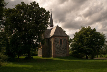 Fototapeta na wymiar Tiny chapel called Magdalenenkapelle near the german village Amoeneburg