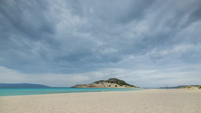 simos beach in Elafonisos greece