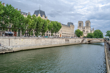 Fototapeta na wymiar Urban landscape in Paris, France