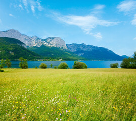 Obraz premium Beautiful summer Alpine lake Grundlsee view (Austria)