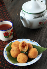 Misro, Amis di Jero. Cassava with Palm Sugar Inside
