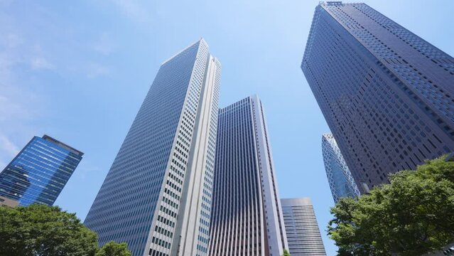 西新宿の高層ビルの風景動画