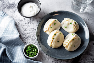 Steamed manta rays with meat sprinkled with parsley in a plate