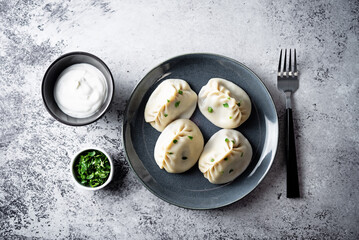 Steamed manta rays with meat sprinkled with parsley in a plate