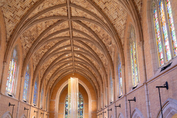 Fototapeta premium vaulted ceiling and arched windows of landmark episcopal cathedral built in english gothic architectural style minneapolis minnesota