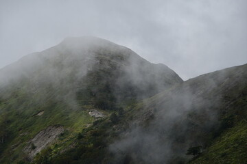 仲秋の日光白根山