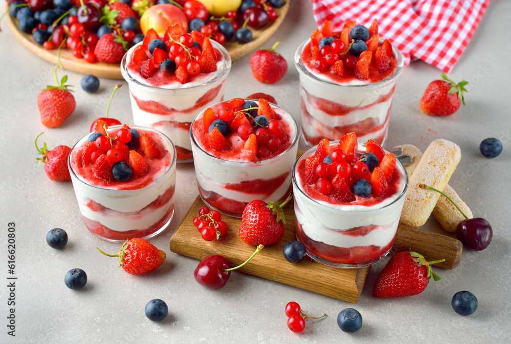 Wall mural Strawberry tiramisu in a glass