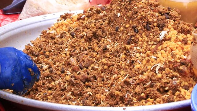 Boro baper polay khay thonga bhoira loia jae, 12 Item Mix Special Iftar Masala - Street Food, chawkbazar, Dhaka-Bangladesh