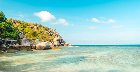 Fototapeta premium white beach on tropical island