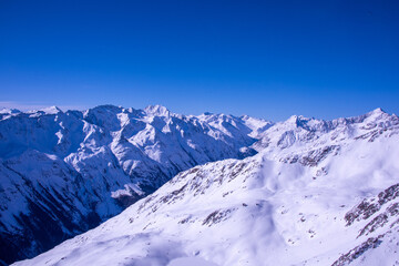 Obraz premium Alpine ski resort in Sölden in Otztal Alps, Tirol, Austria 