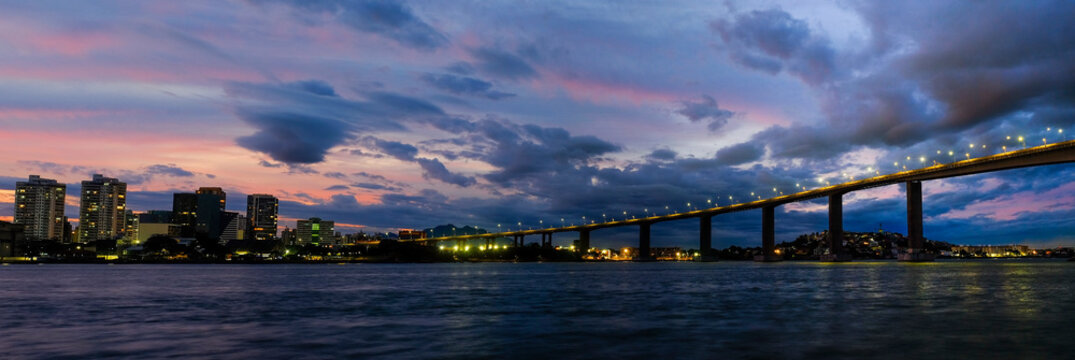 Entardecer em Vit&oacute;ria, Esp&iacute;rito Santo