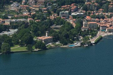 Fototapeta na wymiar Villa Erba sulle rive del Lago di Como a Cernobbio.