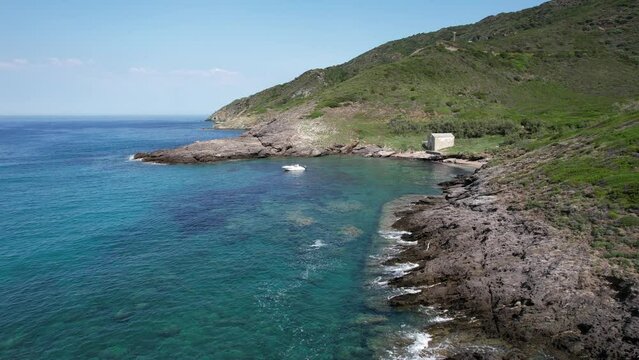 eau turquoise et littorale sauvage - Cap Corse Méditerranée France