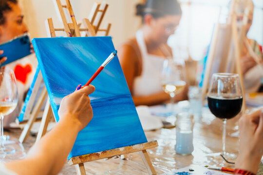 Art and Wine Workshop. Palette and Pour: Artistic Adventure with Wine