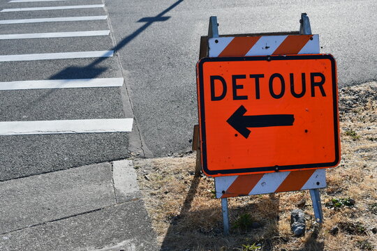 pedestrian detour sign