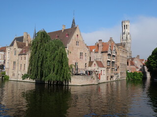 Fototapeta na wymiar Bruges canal