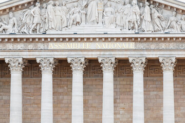 Fototapeta na wymiar Paris : facade of French National Assembly (Palais Bourbon) 