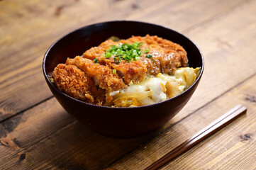 ロースかつ丼