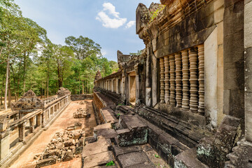 Fototapeta premium Mysterious Ta Keo temple in amazing Angkor, Siem Reap, Cambodia