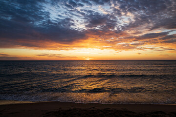 Obraz na płótnie Canvas Paisaje de amanecer en la playa