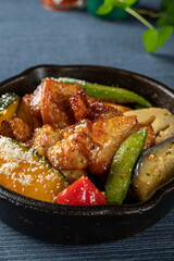 鶏のから揚げ　バジルチキン