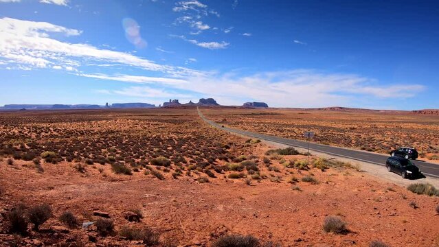 Timelapse in Monument Valley with panoramic viewpoint at Forrest Gump point - Native american - Archaeology history and discovering Navajo culture