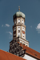 Maximilianstraße, Augsburg, St. Ulrich und Afra, Hausdächer, Kirchturm