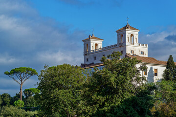 L'église de la Sainte-Trinité-des-Monts à Rome