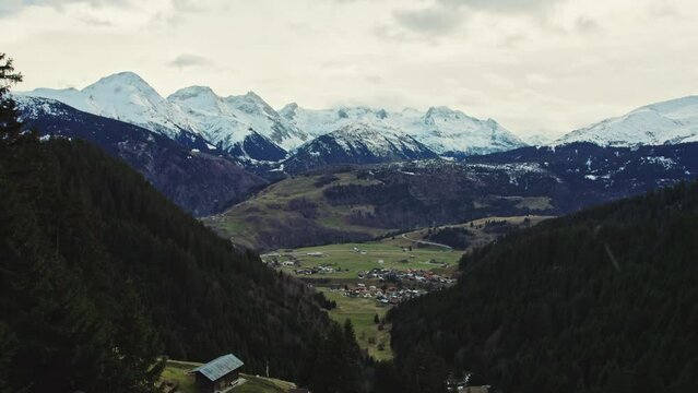 Seilbahn von Disentis in der Schweiz