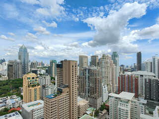 Fototapeta na wymiar Bangkok cityscape with blue sky