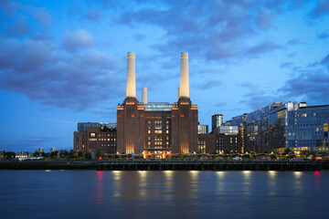 Battersea Power Station with river Thames